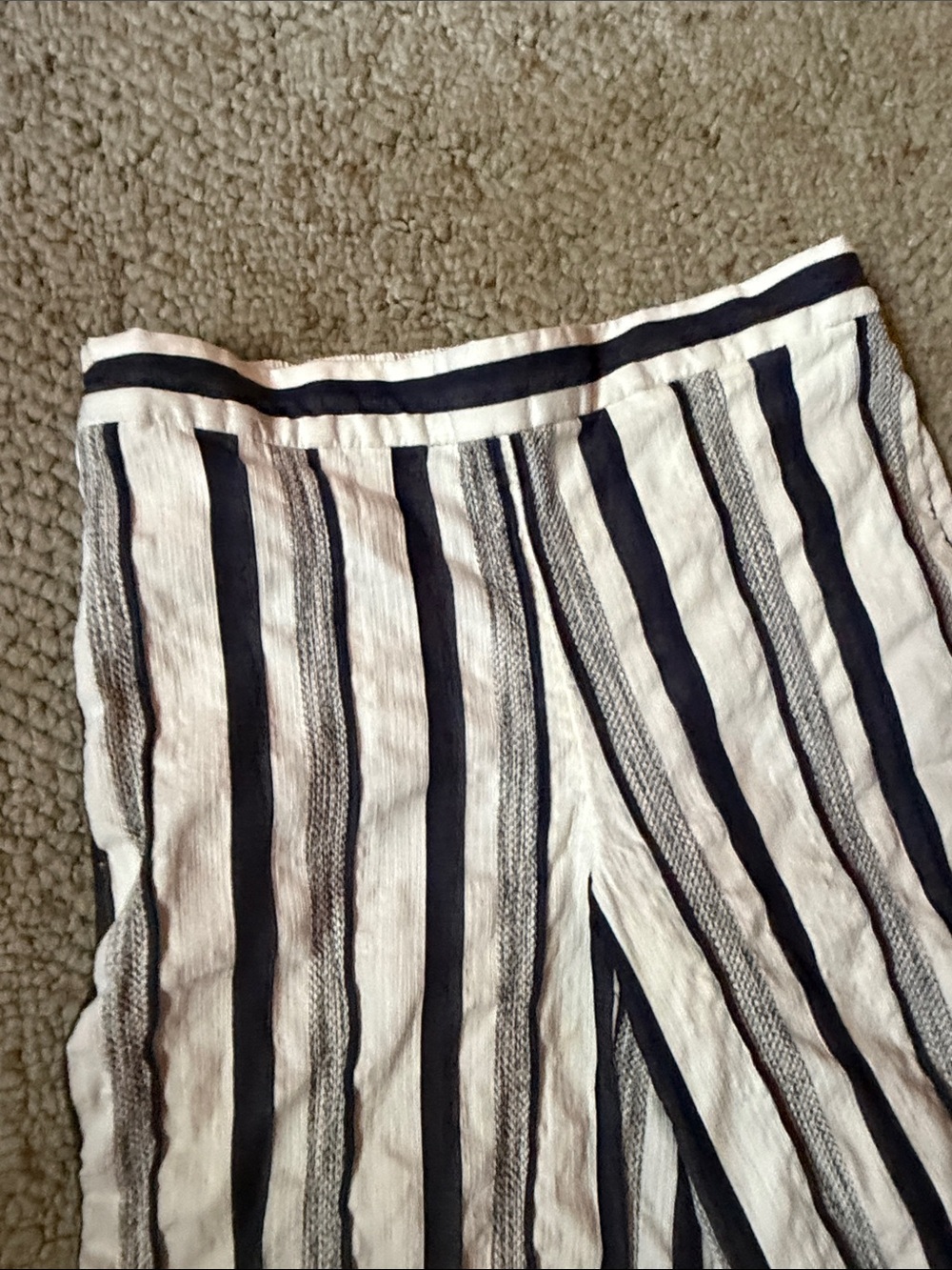 LOFT Navy and White Striped Wide Leg Crop Pants - Picture 3 of 10